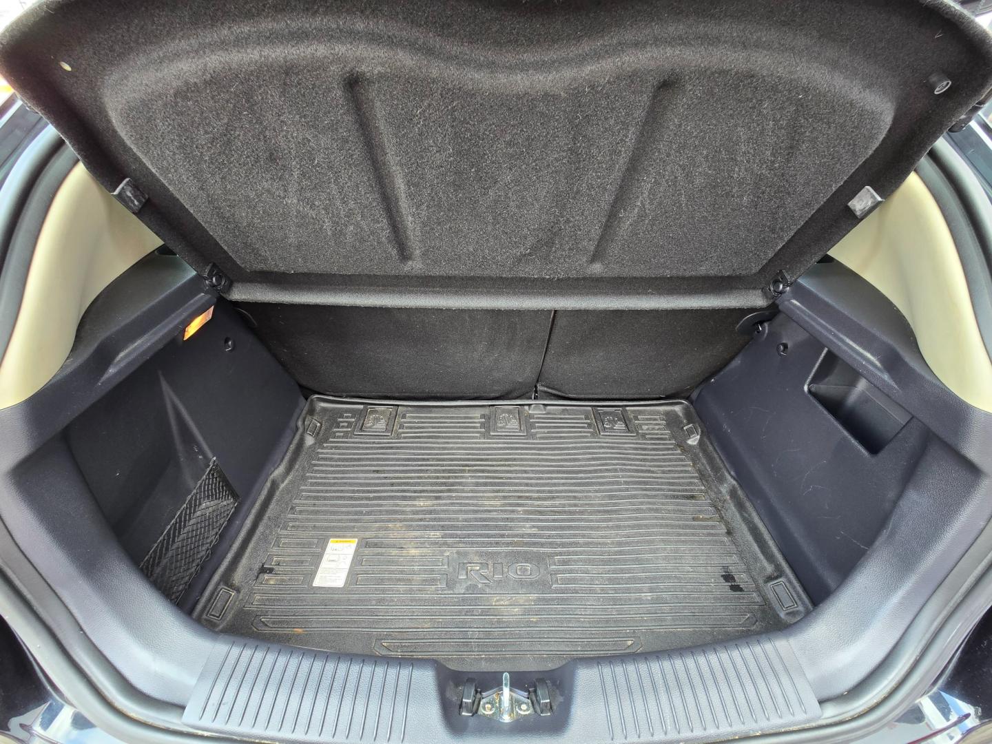 2012 Black Kia Rio (KNADM5A30C6) with an 1.6L I4 F DOHC 16V engine, Automatic transmission, located at 503 West Court, Seguin, TX, 78155, (830) 379-3373, 29.568621, -97.969803 - Photo#7